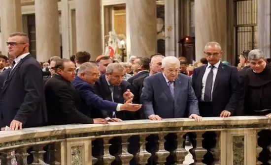الرئيس الفلسطيني يزور ضريح البابا فرنسيس في روما