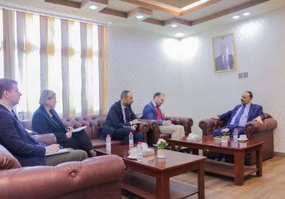 وزير النقل يدعو لتخفيض رسوم التأمين على المطارات والموانئ