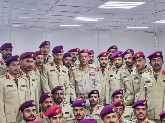 توزيع شهادات التخرّج على الدفعة الثالثة من كلية زايد العسكرية بحضرموت