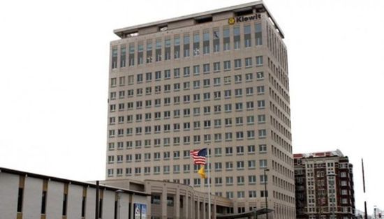 سيولة "بيركشاير" تقفز وتدفع قيمة السهم للارتفاع