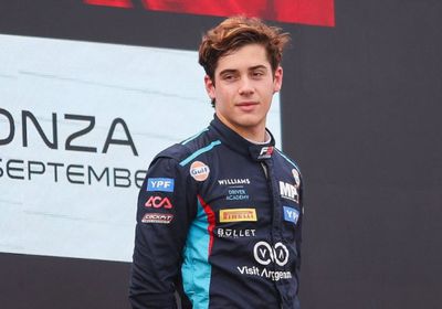 كولابينتو يُكمل تشكيلة فريق ألبين في 2026 إلى جوار جاسلي