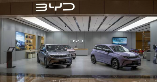 مبيعات "بي واي دي" تتجاوز "تسلا" في المملكة المتحدة