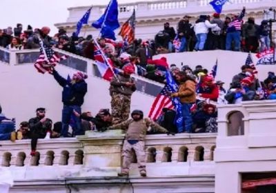 بعد تحريف خطاب ترامب.. استقالة مدير عام "بي بي سي"