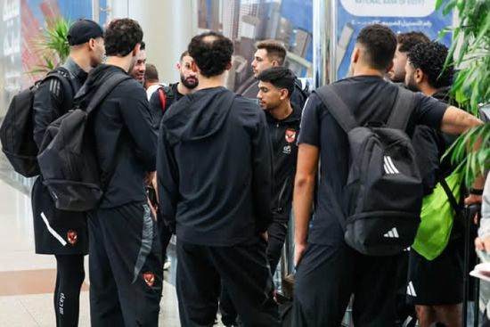 بعد التتويج بالسوبر.. بعثة الأهلي تغادر مطار دبي للعودة إلى القاهرة