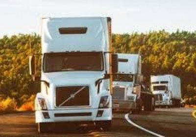 سريان رسوم جمركية أمريكية على الشاحنات المتوسطة والثقيلة