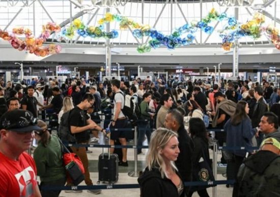 ترامب يطالب مراقبي الحركة الجوية بالعودة للعمل فوراً