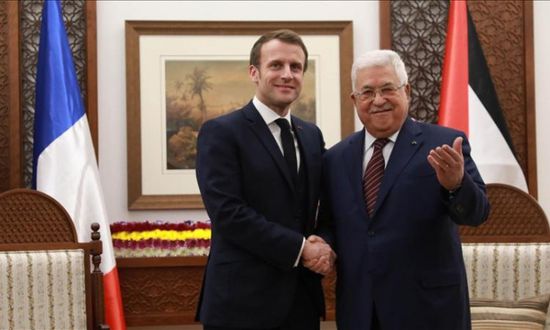 ماكرون يستقبل الرئيس الفلسطيني في الإليزيه