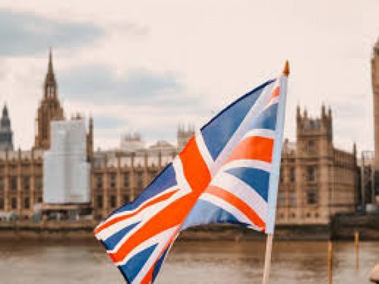 بريطانيا تحظر واردات الغاز الطبيعي المسال من روسيا