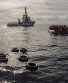 مصرع 3 أشخاص في غرق قارب باليونان