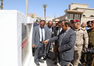 محافظ حضرموت يدشن 7 مشاريع تنموية في تريم