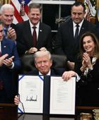 تفاصيل توقيع ترامب على قانون لإنهاء أطول إغلاق حكومي