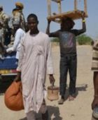 سكان يفرون من بلدة في جنوب مالي بعد هجمات جهادية