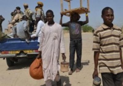 سكان يفرون من بلدة في جنوب مالي بعد هجمات جهادية