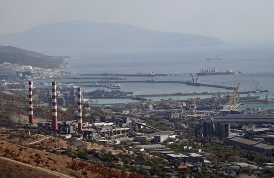 روسيا تعلق تصدير النفط من ميناء "نوفوروسيسك"