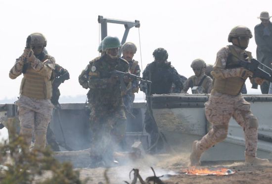 السعودية تختتم مناورات «الموج الأحمر 8» في قاعدة الملك فيصل البحرية