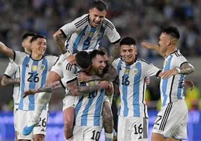 ميسي ومارتينيز يقودان الأرجنتين للفوز على أنجولا وديا في لواندا