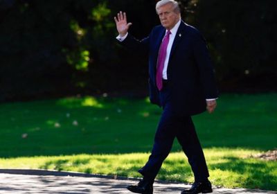 ترامب يطلب التحقيق في علاقات جيفري إبستين مع كلينتون