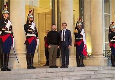 زيلينسكي في مدريد الثلاثاء غداة زيارة لباريس