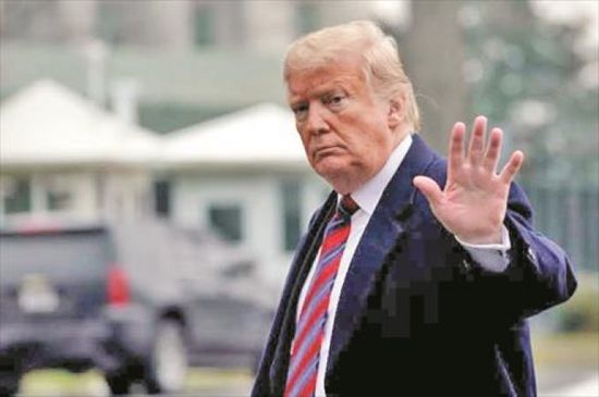 ترامب يخطط لتوجيه ضربة عسكرية إلى فنزويلا