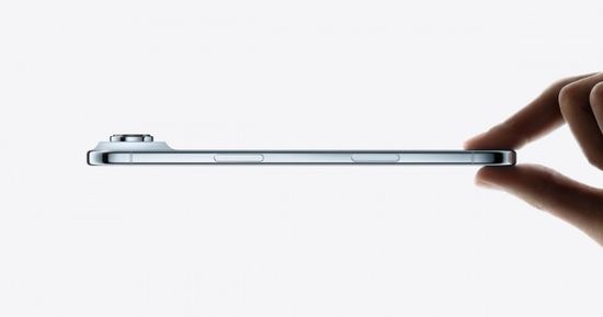 "أبل" ترجئ إطلاق الجيل الثاني من "آيفون إير"