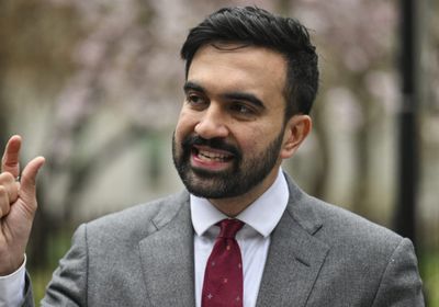 ممداني يطالب بمقاطعة "ستاربكس"