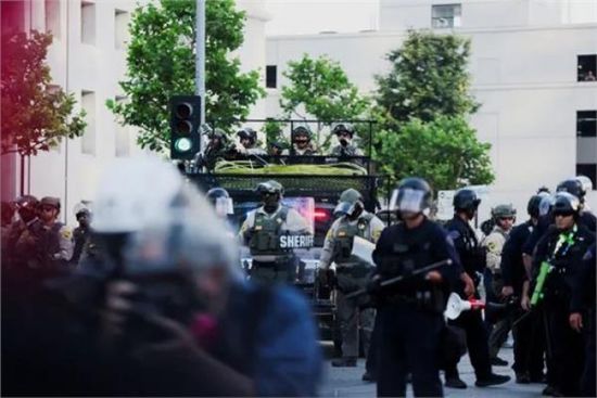 الشرطة الأمريكية تنفذ مداهمات ضد الهجرة غير الشرعية