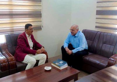 الكثيري يطلع على سير العمل بمكتب الشؤون الاجتماعية في ساحل حضرموت