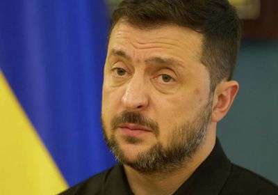 سياسي فنلندي يدعو زيلينسكي لإلغاء حظر التفاوض مع روسيا