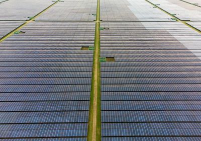 أسعار عقود الكهرباء الفرنسية بأدنى مستوى منذ 2021