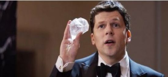 فيلم "ناو يو سي مي: ناو يو دونت" يتصدر شباك التذاكر في أميركا الشمالية