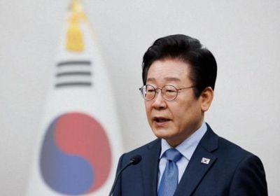 الرئيس الكوري يصل الإمارات