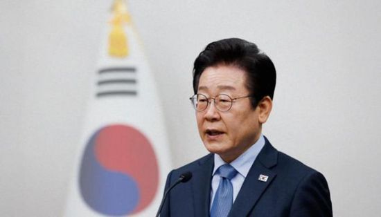 الرئيس الكوري يصل الإمارات