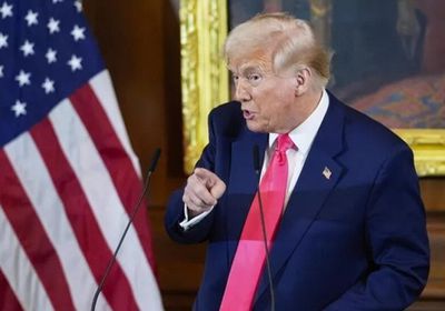 البيت الأبيض يبحث منح نشطاء بريطانيين وضع اللجوء السياسي