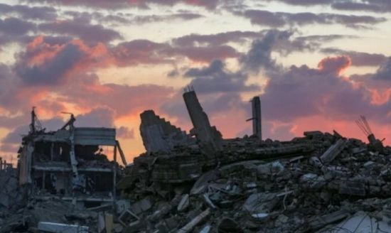 حماس تسلم جثة أسير إسرائيلي للصليب الأحمر