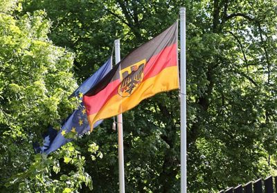 انتحار التوأمتين كيسلر عن عمر 89 عامًا