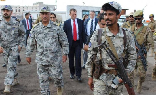 رئيس خفر السواحل يبحث مع وفد بريطاني التعاون بالأمن البحري