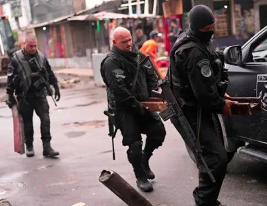 قتيلان على الأقل في مداهمة للشرطة البرازيلية ضد عصابة مخدرات