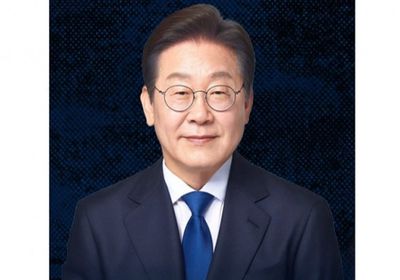 الرئيس الكوري يختتم زيارته إلى دولة الإمارات