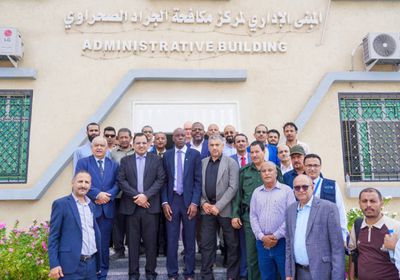 السقطري والوالي وياو يتفقدون المجمع الزراعي في دار سعد