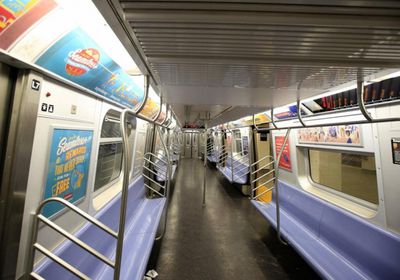 اتهام رجل بإشعال النيران في امرأة داخل قطار بشيكاغو