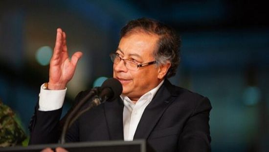 رئيس كولومبيا ينشر حساباته المصرفية علنًا