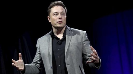 ماسك: العمل سيُصبح اختيارياً بفضل الذكاء الاصطناعي والروبوتات