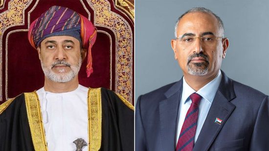 الرئيس الزُبيدي يهنئ سلطان عمان بحلول اليوم الوطني لبلاده