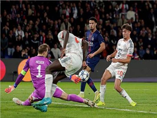 إيقاف دياز جناح بايرن 3 مباريات بعد طرده أمام سان جيرمان