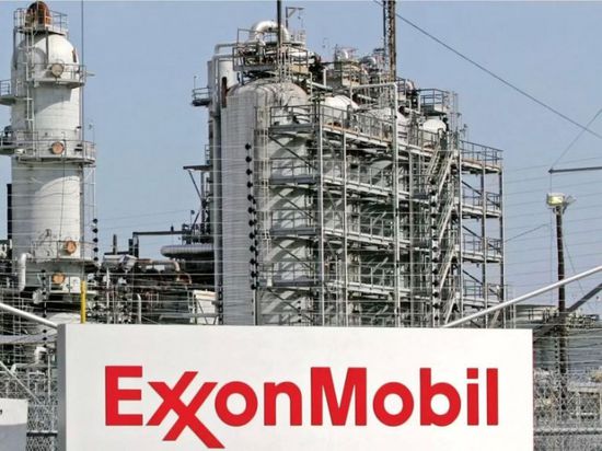 "لوك أويل" تؤكد إجراء محادثات لبيع أصولها الخارجية