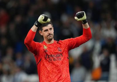 بيريز: ريال مدريد يفكر في السماح لمستثمرين بشراء حصص في النادي