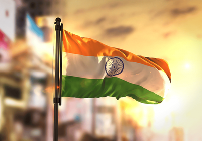 الهند تتفق مع أمريكا على شراء 10% من واردات الغاز