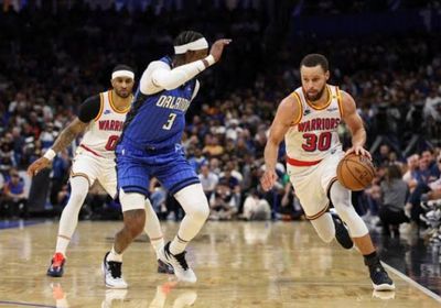 ألكسندر-ووكر يقود هوكس للفوز على هورنتس