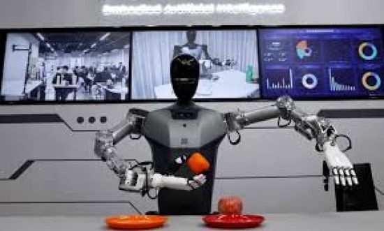 روبوت صيني شبيه بالبشر يدخل غينيس لسيره مئة كيلومتر في ثلاثة أيام