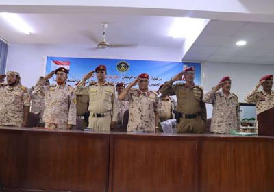 تخرج دفعتين جديدتين من معهد تأهيل القادة والأركان
